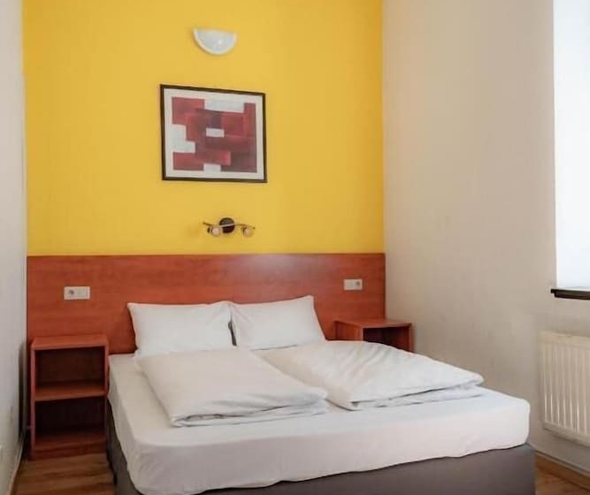 חדר סטנדרט, Equity Point Budapest