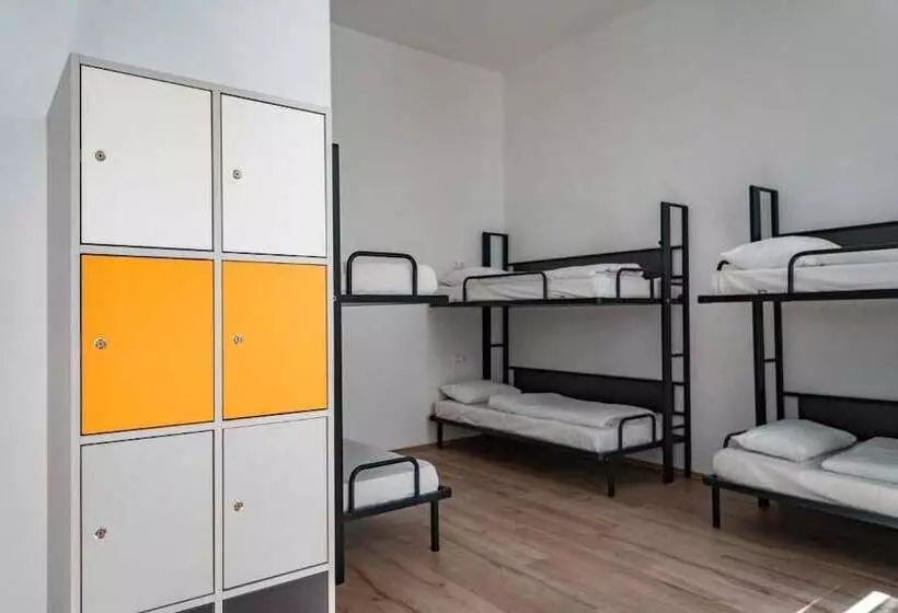 اتاق استاندارد, Equity Point Budapest