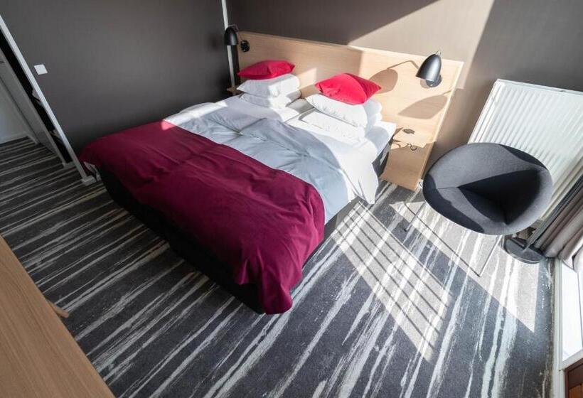 غرفة قياسية, Kolding