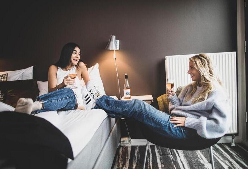 غرفة قياسية داخلية, Kolding