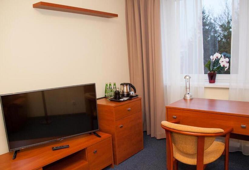 اتاق سوپریور, Ikar