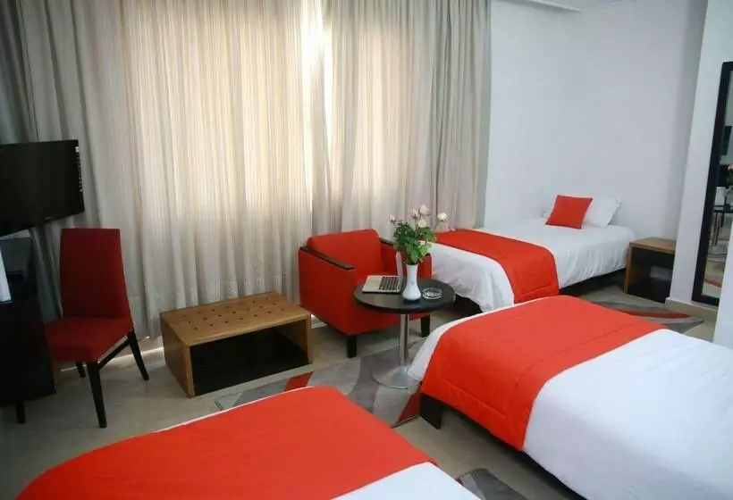 اتاق استاندارد سه نفره, Le Pacha