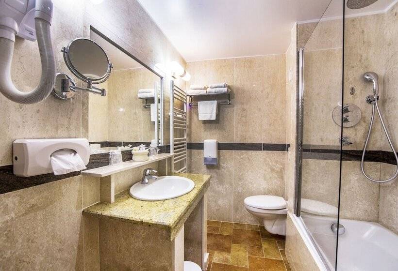 스탠다드 트리플 룸, Les Jardins De La Glaciere