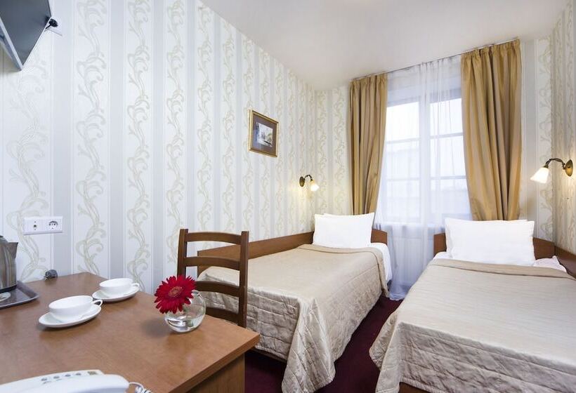 スタンダードルーム, Moyka 5