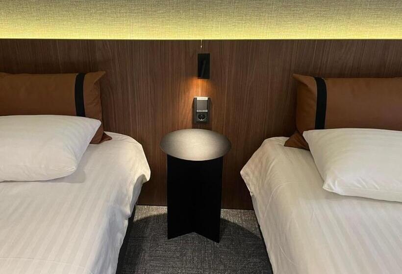 اتاق استاندارد, Pan Tadeusz