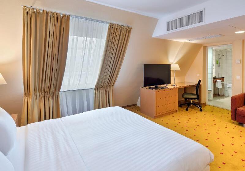 اتاق خانوادگی, Quality Hotel Vienna