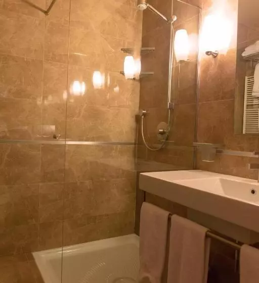 اتاق استاندارد سه نفره, Real Fini Baia Del Re