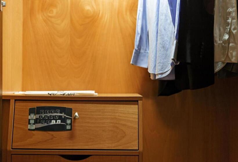 スタンダードトリプルルーム, Real Fini Baia Del Re