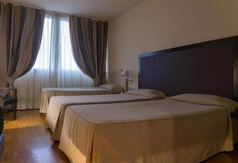 اتاق استاندارد سه نفره, Real Fini Baia Del Re