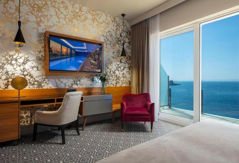 Habitación Deluxe Vista Mar con Balcón, Royal Ariston