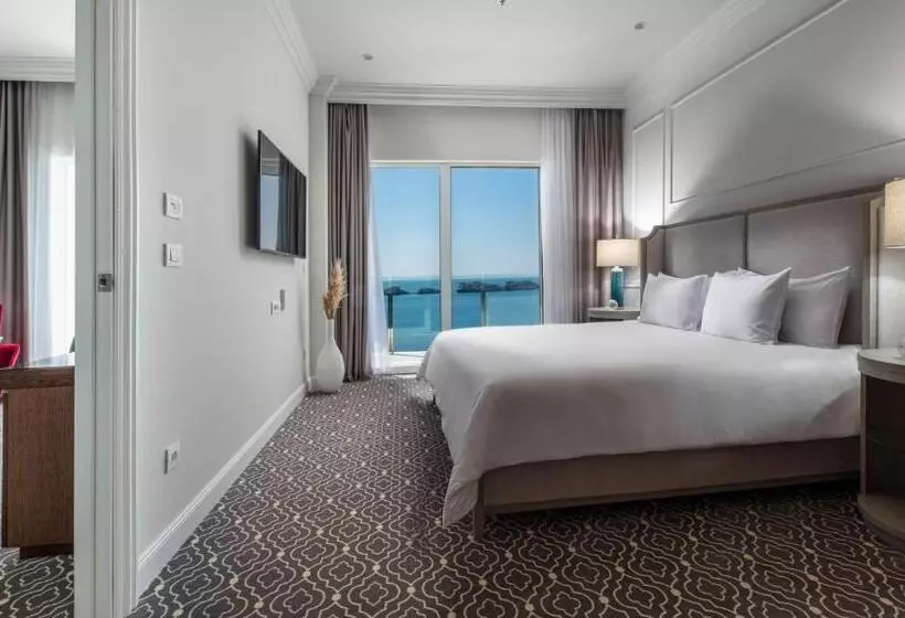 Deluxe Suite Sea View, Royal Ariston