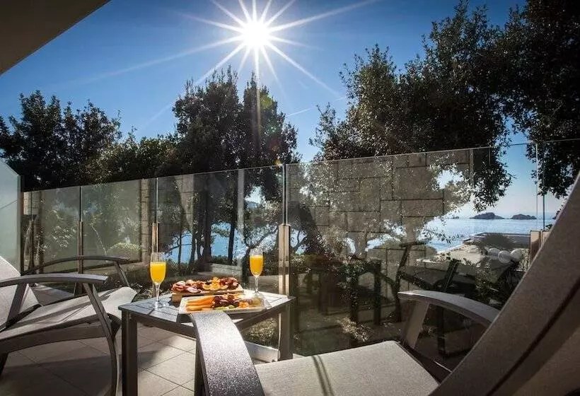 Deluxe Suite Sea View