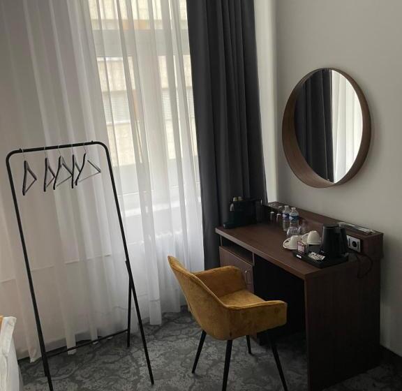 اتاق استاندارد, A1 Royal Plaza