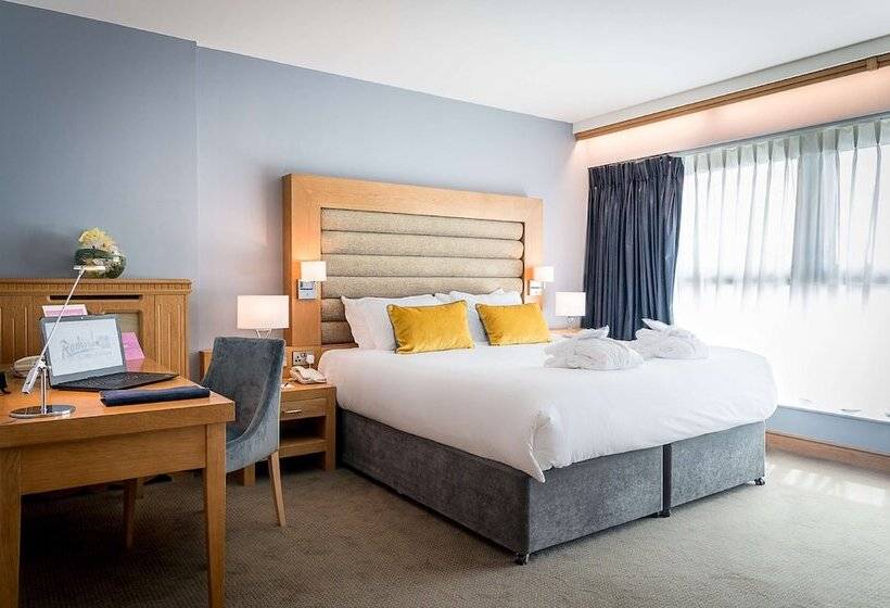 발코니가 있는 스위트, Radisson Blu Hotel & Spa, Little Island Cork