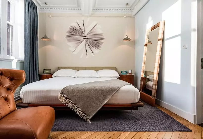 اتاق سوپریور, Abode Manchester