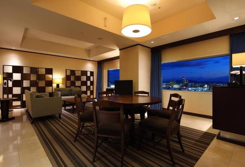 סוויטה נשיאותית, Ana Crowne Plaza Okayama, An Ihg