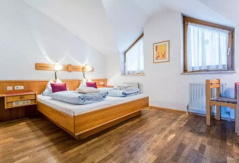 Standard-huone, Badhaus