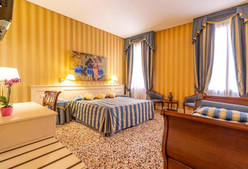 Deluxe Kamer met Uitzicht, Bella Venezia