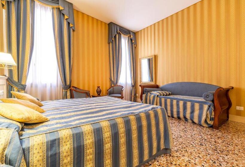 Deluxe Kamer met Uitzicht, Bella Venezia
