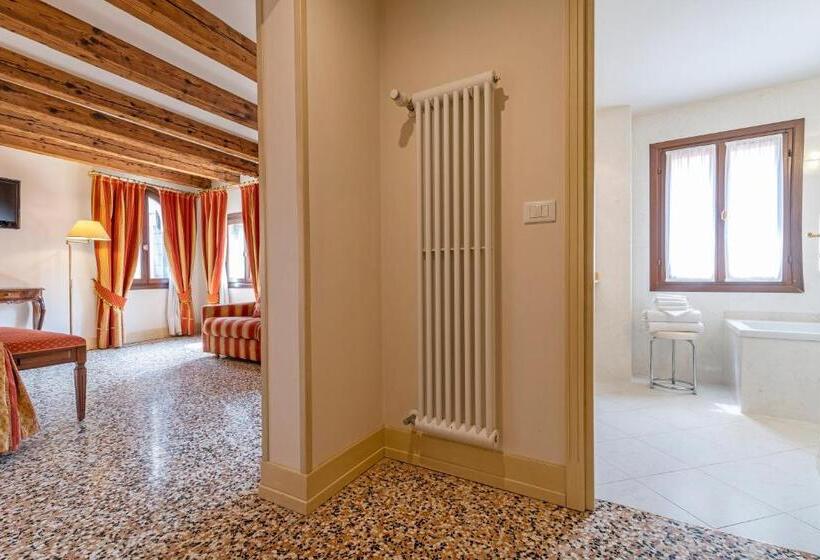 Deluxe Kamer met Uitzicht, Bella Venezia