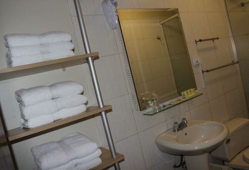 スイート, El Ducado