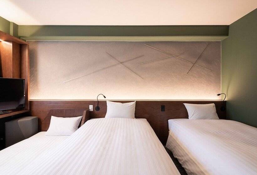 غرفة قياسية ثلاثية, En Hotel Hiroshima