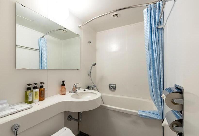 غرفة قياسية فردية, En Hotel Hiroshima