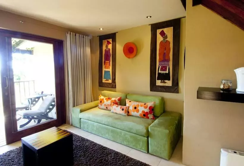 سوییت خانوادگی, Hog Hollow Country Lodge