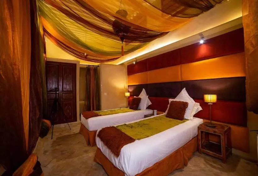 سوییت جونیور, Maison Mk Adults Only Music Riad