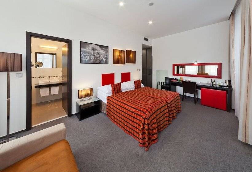استودیو اجرایی, Prague Inn
