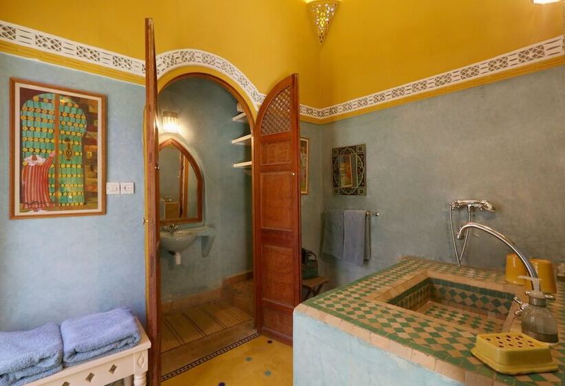 Superior Oda, Ryad El Borj