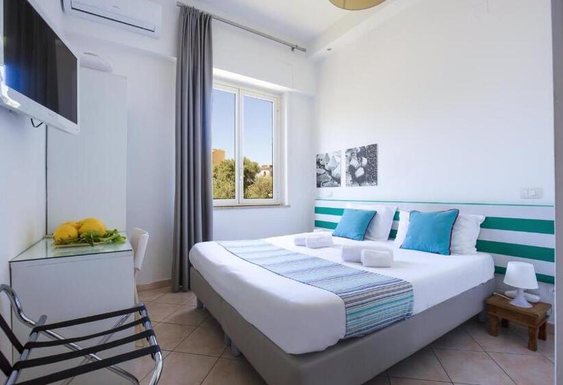 이코노미 룸, Spicy