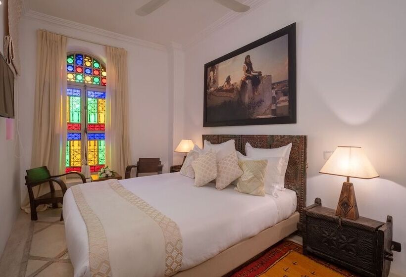 标准间, Riad Alma