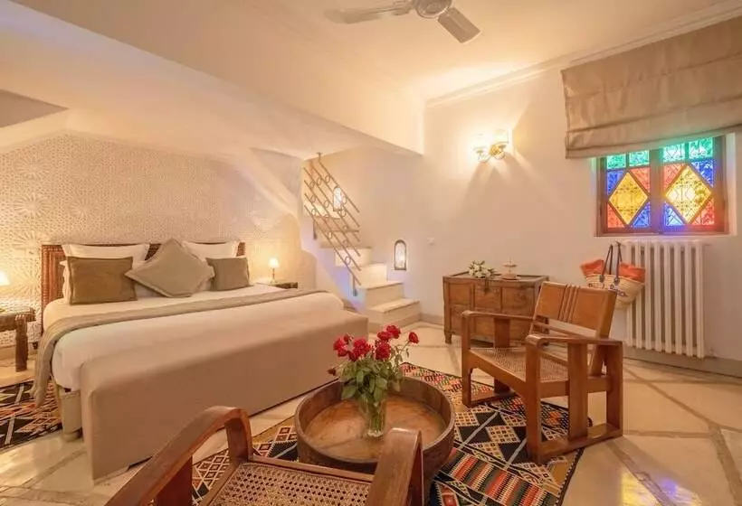 سوییت جونیور, Riad Alma