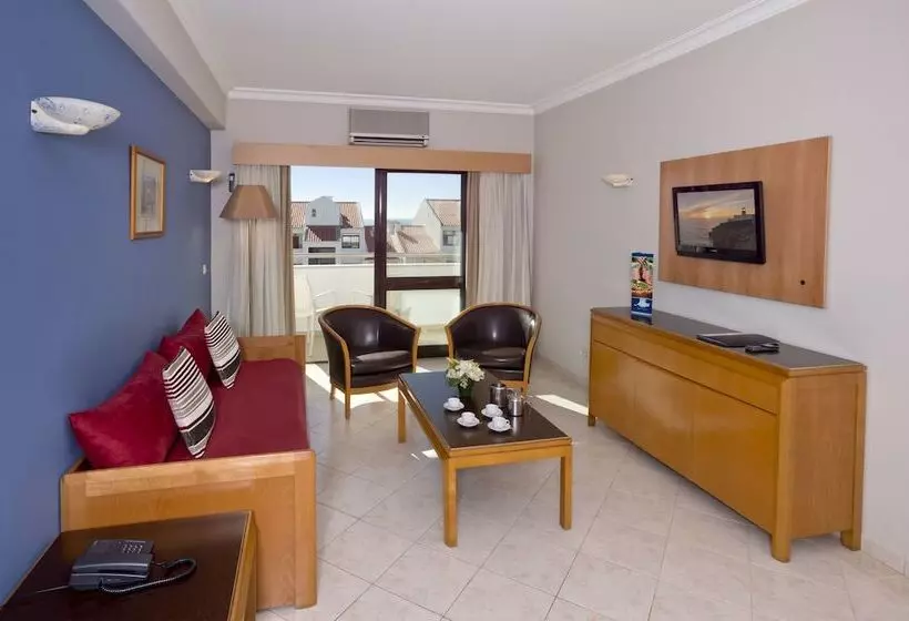 آپارتمان 1 خوابه با چشمانداز استخر, Aparthotel Paladim & Alagoamar