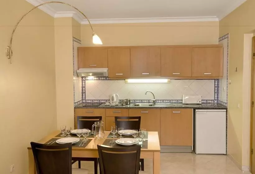 آپارتمان 1 خوابه با چشمانداز استخر, Aparthotel Paladim & Alagoamar