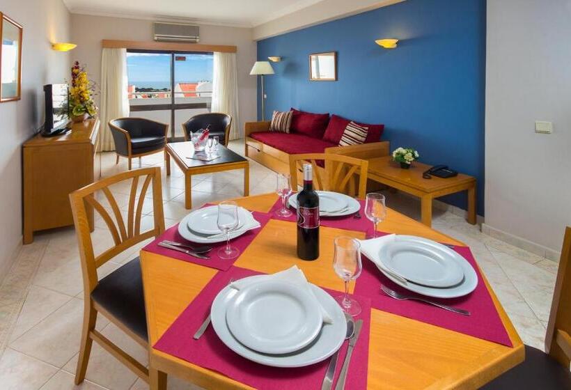 带城市景观带一个卧室的公寓, Aparthotel Paladim & Alagoamar