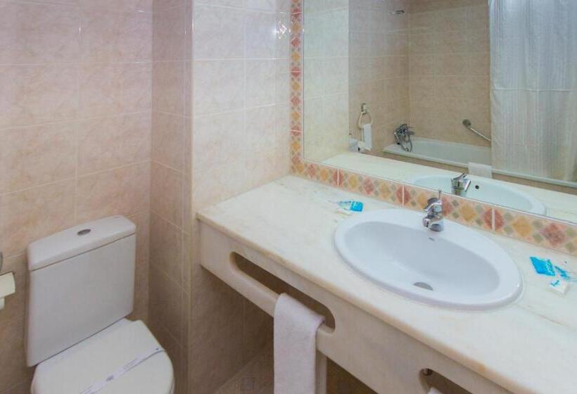 استودیوی استاندارد با چشم‌انداز شهر, Aparthotel Paladim & Alagoamar