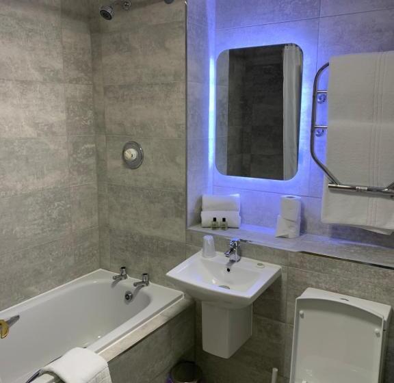 חדר משפחתי, Crowwood Hotel And Alba Restaurant