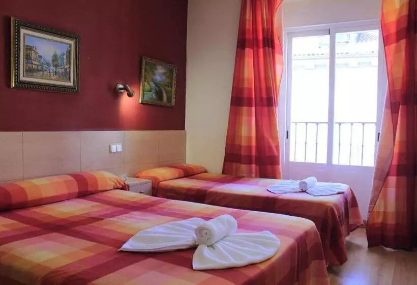 اتاق استاندارد سه نفره, Hostal Inter Plaza Mayor Auto Check In