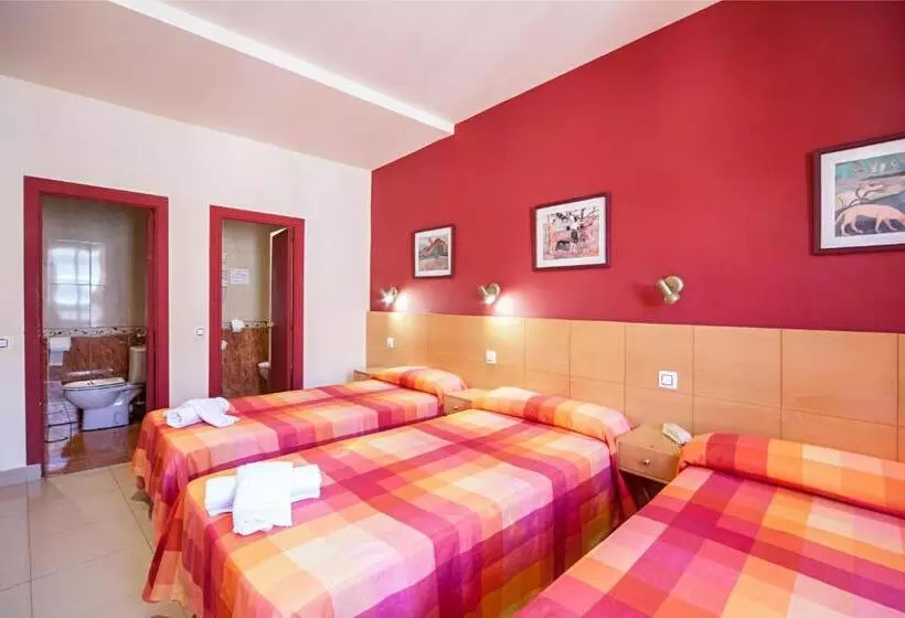 اتاق استاندارد سه نفره, Hostal Inter Plaza Mayor Auto Check In