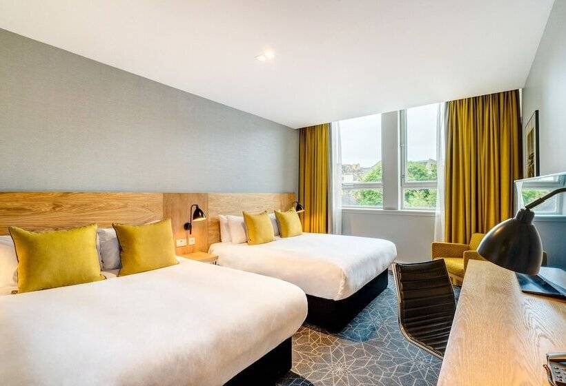 Номер Стандарт, Apex Grassmarket