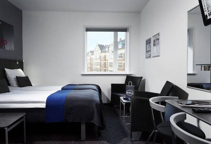 스탠다드 룸, Cabinn City