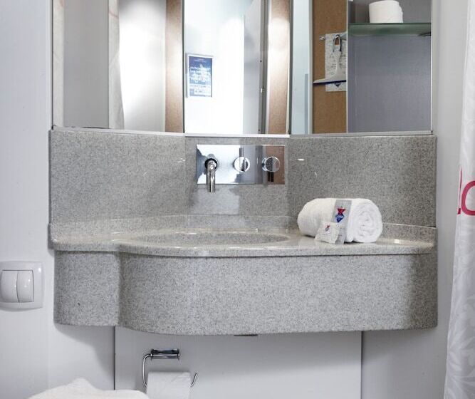 이코노미 룸, Cabinn City