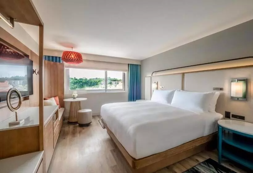 اتاق استاندارد, Crowne Plaza Resort Guam