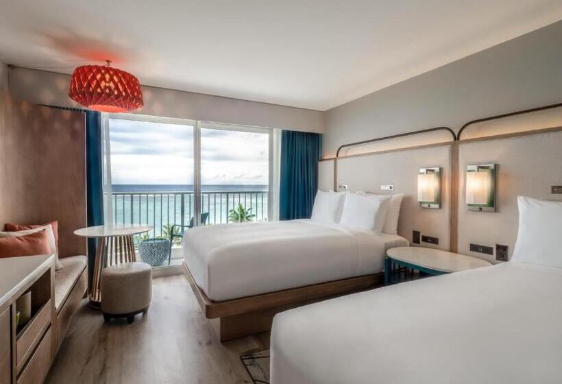 חדר פרמיום נוף לים, Crowne Plaza Resort Guam