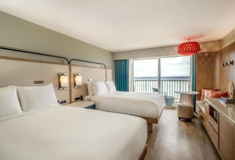 חדר פרמיום נוף לים, Crowne Plaza Resort Guam