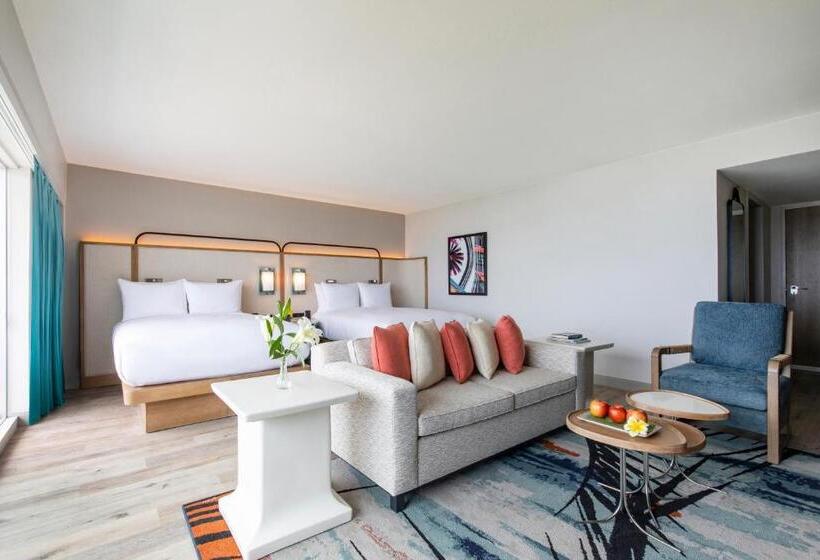 סוויטת ג'וניור נוף לים, Crowne Plaza Resort Guam