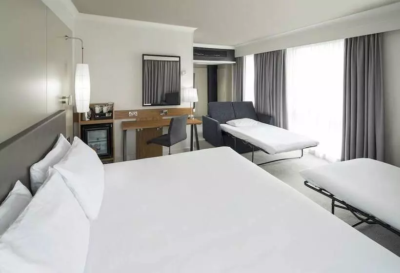 キングサイズベッドのスタンダードルーム, Crowne Plaza Stratford Upon Avon, An Ihg