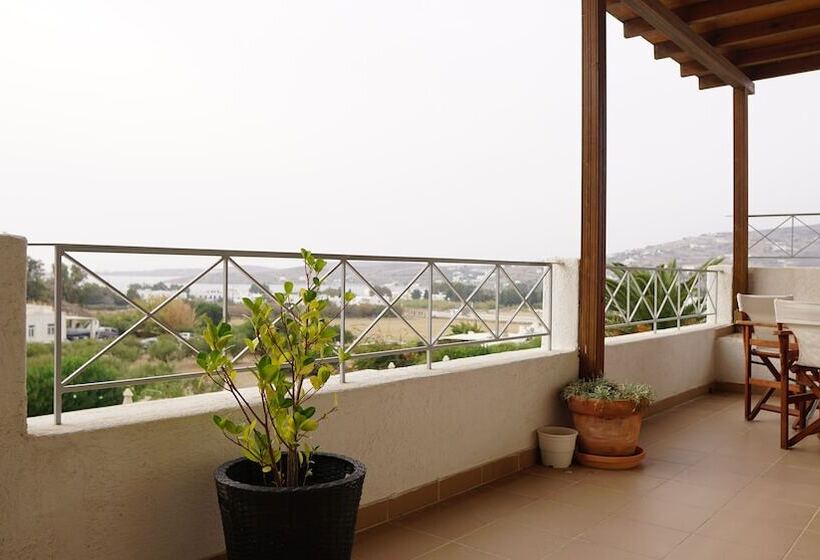 １ベッドルームアパートメント, Eri